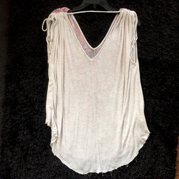 Gorgeous FREE PEOPLE flowy top XS /Extra Small - Picture 4 of 4